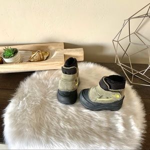 THE NORTH FACE ALPENGLOW ll snow boots